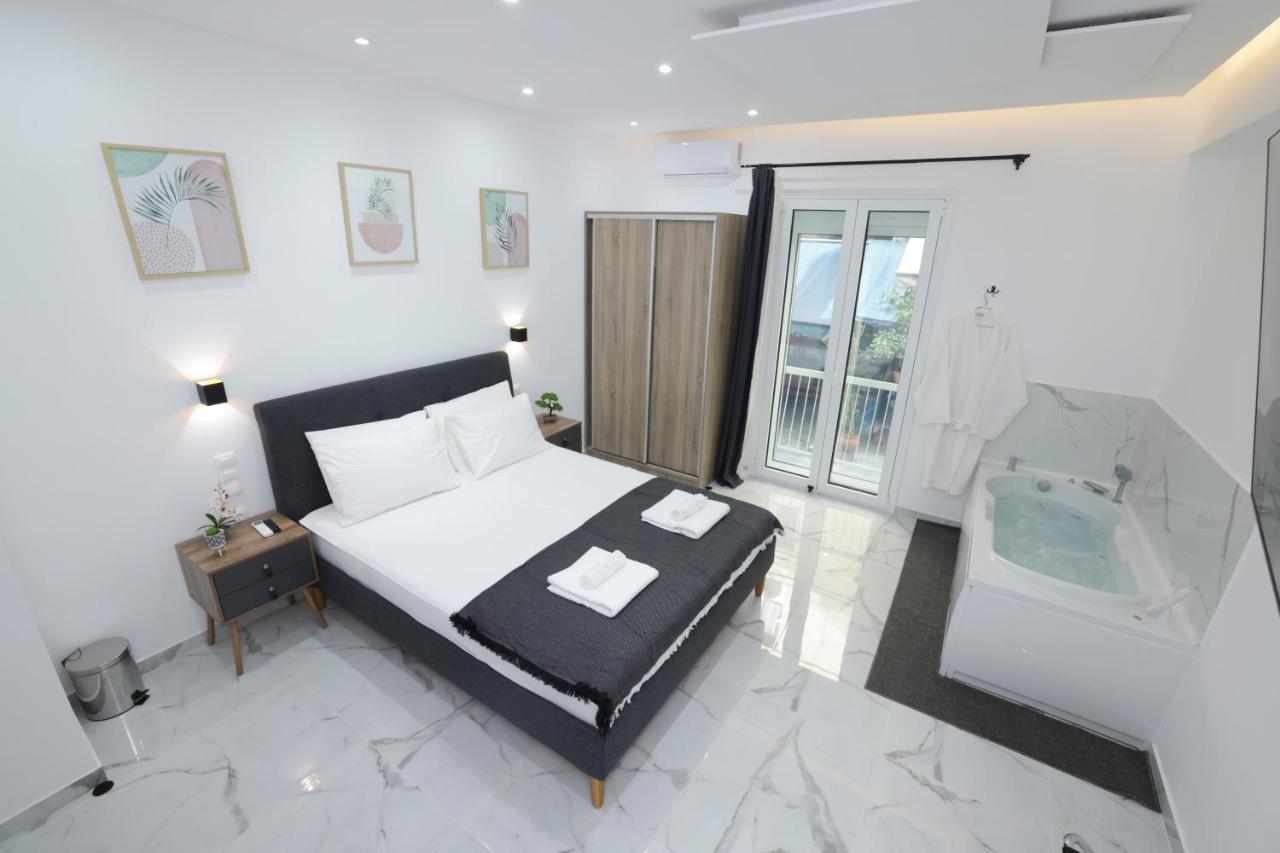 Apollo 2 Bd Jacuzzi Suite Атина Екстериор снимка