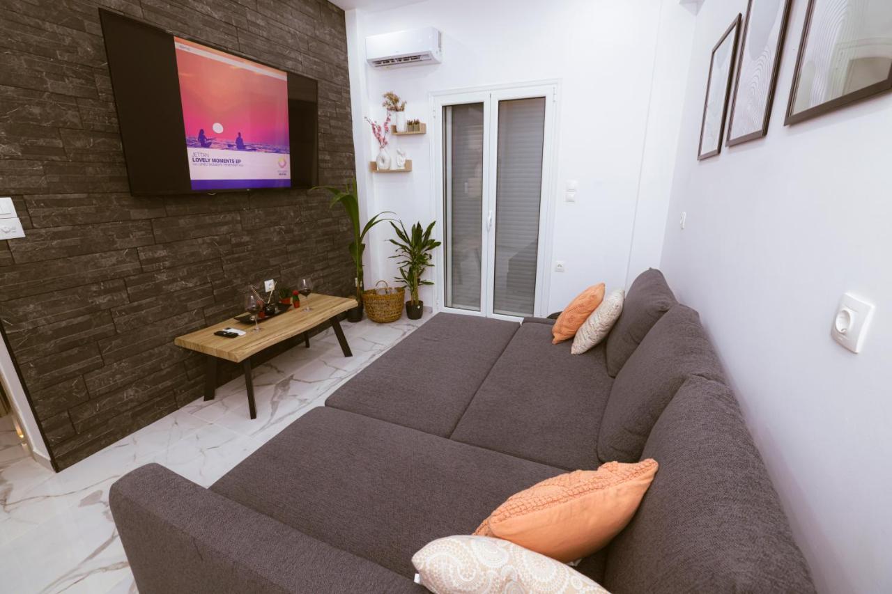 Apollo 2 Bd Jacuzzi Suite Атина Екстериор снимка